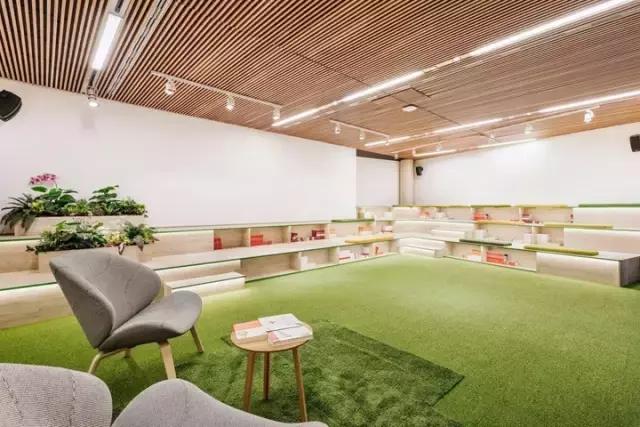 既有感官愉悅，又能體現(xiàn)品牌價(jià)值，我就服可口可樂(lè)的辦公室設(shè)計(jì)！