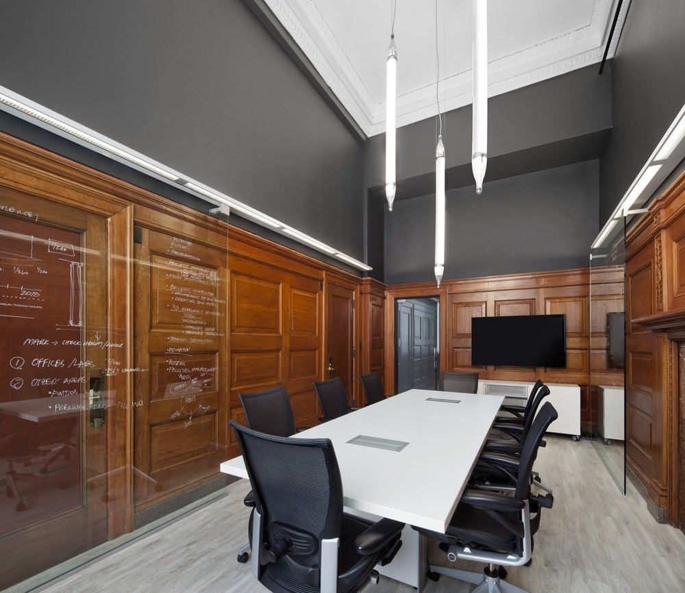 上海高檔會(huì)議室天花吊頂如何設(shè)計(jì)？